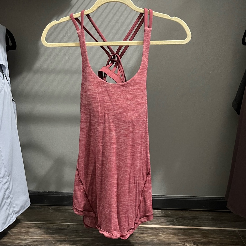 Size 4 lululemon tank